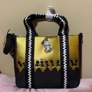 Sale! Loungefly Peanuts 75th Anniversary Metallic Tote Bag with Coin Purse new
